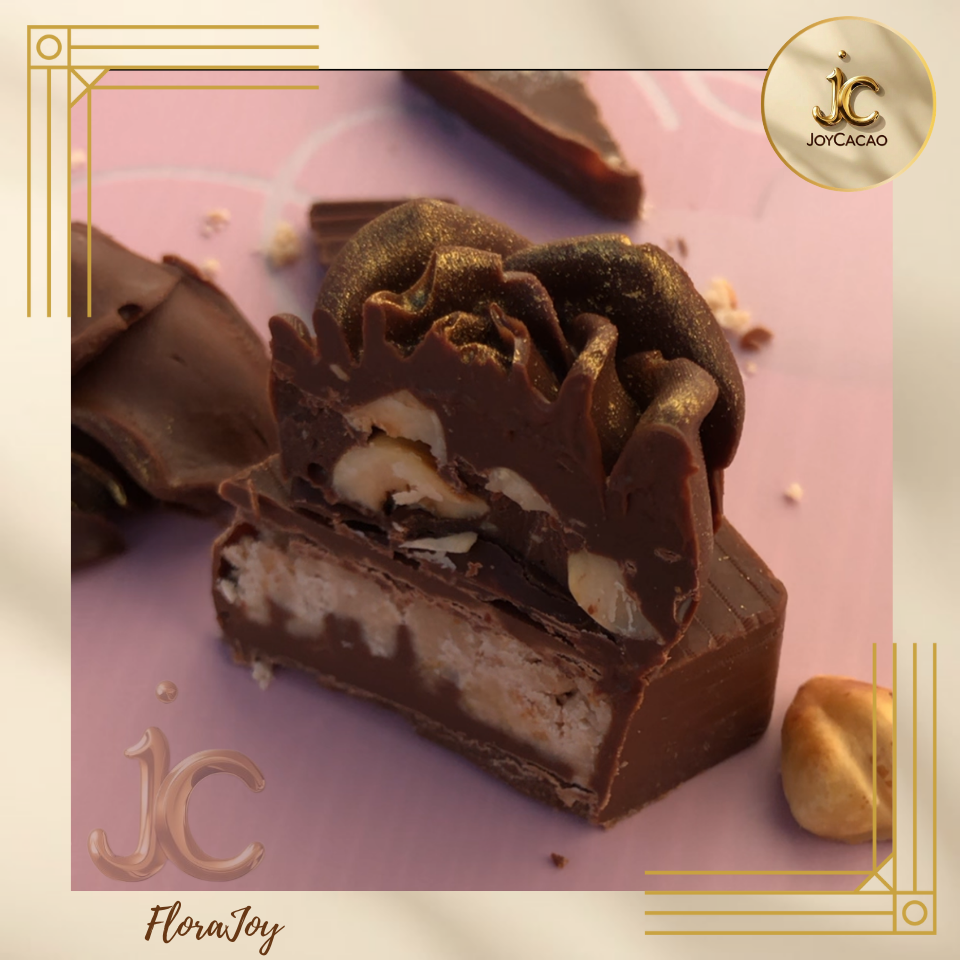 Flora Joy chocolat artisanal farci noisette, caramel ou fruits secs – fleur décorative JoyCacao